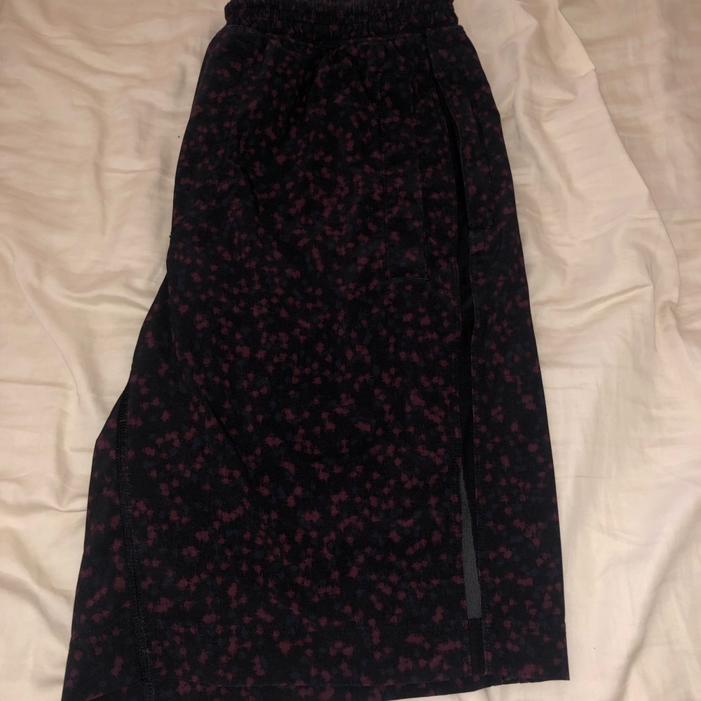 RARE Lululemon Pace Breaker 9in w liner